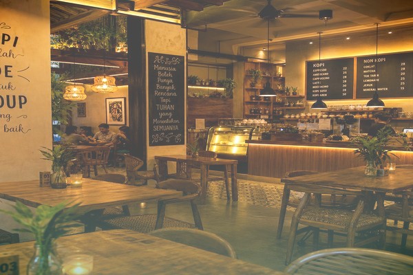 Kafe dan restoran